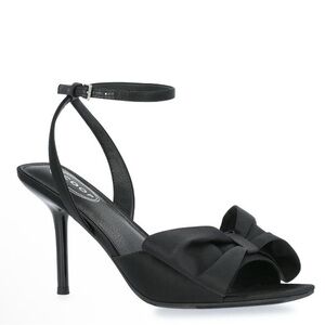 NWT Black Bow Heels